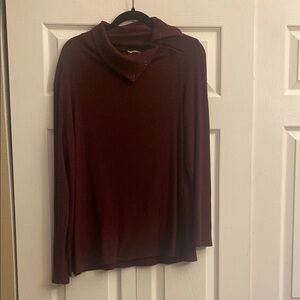 Soft surroundings maroon ribbed sweater snap‎ cowl neck size L